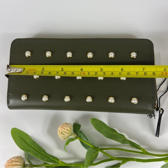 ZAC POSEN Olive Green Faux Pear Wallet NWT - Picture 8 of 10